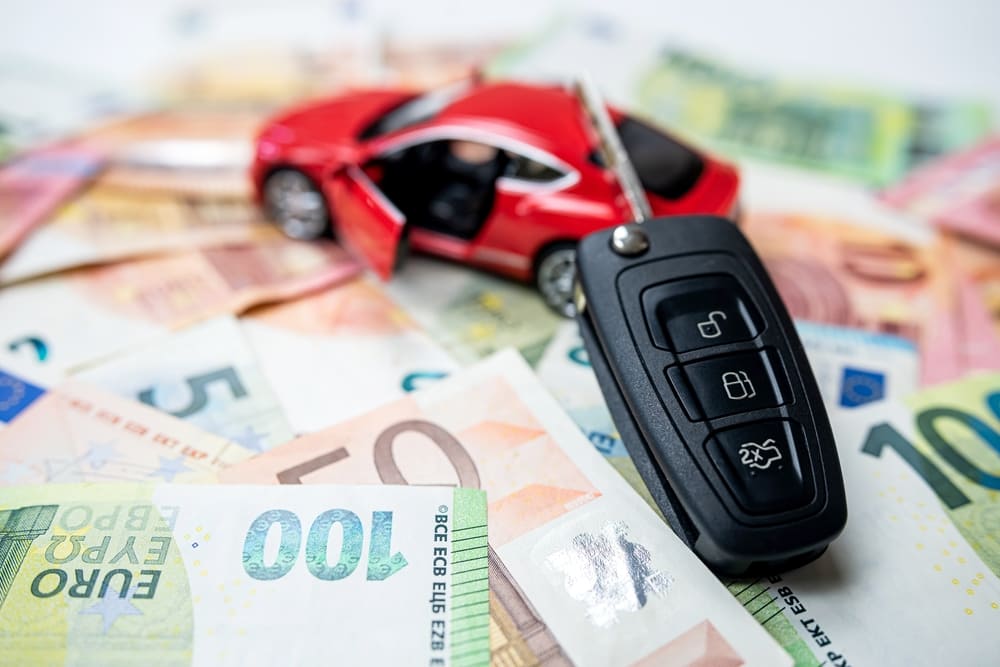 Se puede vender un coche financiado